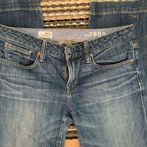 GAP Long and Lean Size 6 Ankle Jeans